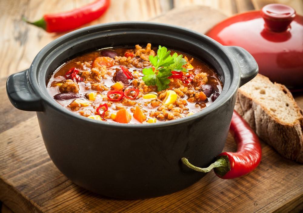 خوردن خوراکی های گرم برای گرم کردن بدن
