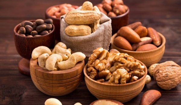 کدام آجیل طبع گرم و کدام آجیل طبع سرد دارد؟