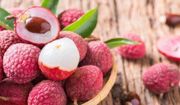 میوه لیچی چیست و چه مزه ای است؟ خواص و نحوه مصرف