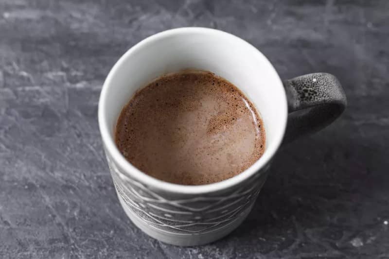 طرز تهیه قهوه فوری با طعم کاکائو و دارچین
